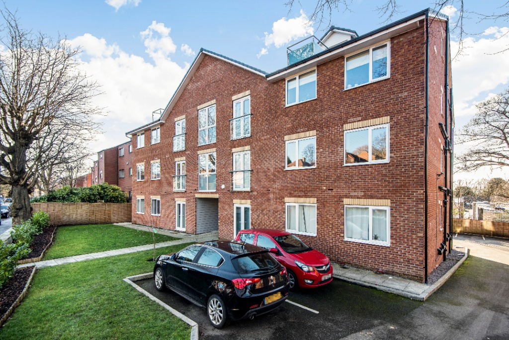 2 Bedroom Property For Sale in Leeds £180,000